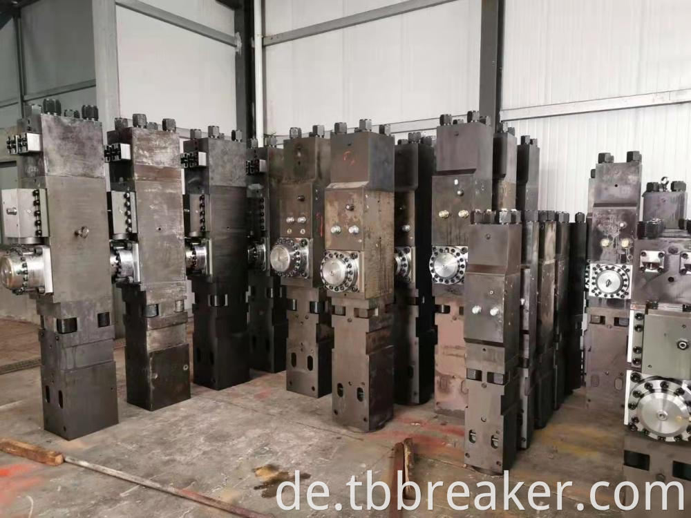 Hydraulic Hammer Main Body 2